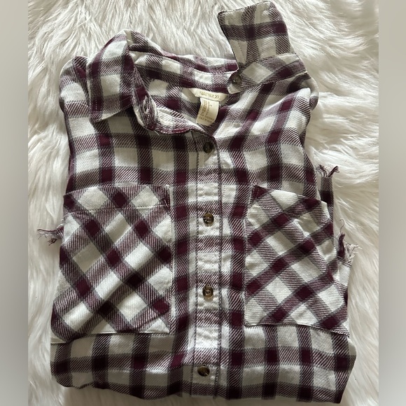 Burgundy/dark red and white flannel - Picture 2 of 2